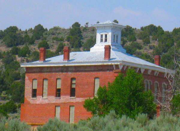 Belmont Courthouse